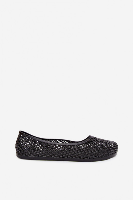 avec des éléments ajourés Caoutchouc Ballerines isocèle couleur noire Bonnita
