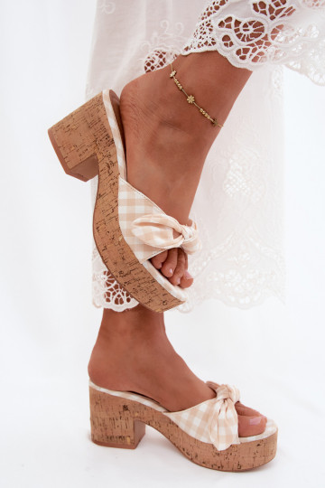 Chaussons pour femmes avec talons et motifs à carreaux en couleur sable Turignella