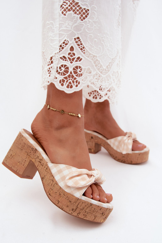 Chaussons pour femmes avec talons et motifs à carreaux en couleur sable Turignella