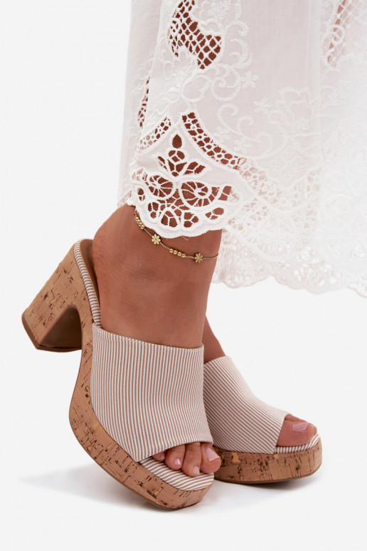 Chaussons pour femmes avec talons et rayures en couleur sable Poplina