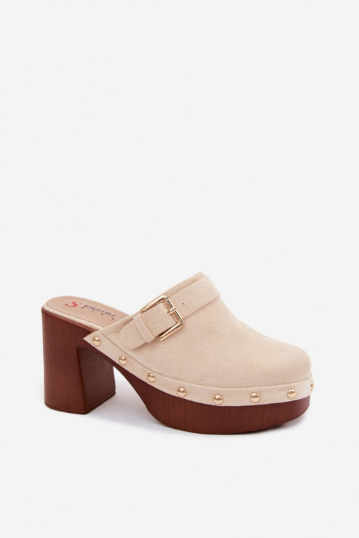 Sabots pour femmes couleur sable avec talons, boucles et clous Lagunelle