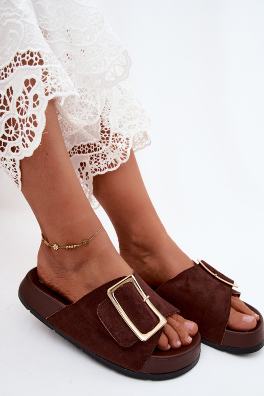 Chaussons CzekoladoĮe pour femmes avec boucles dorées et plateforme en daim synthétique Coralora