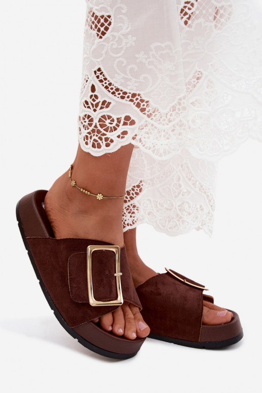 Chaussons CzekoladoĮe pour femmes avec boucles dorées et plateforme en daim synthétique Coralora