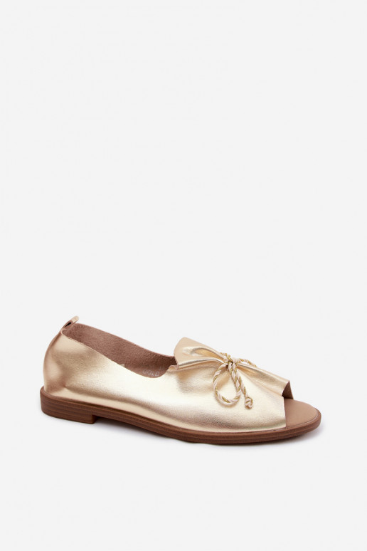 Sandales dorées pour femmes avec lacets décoratifs et finition brillante en simili cuir Coltrania