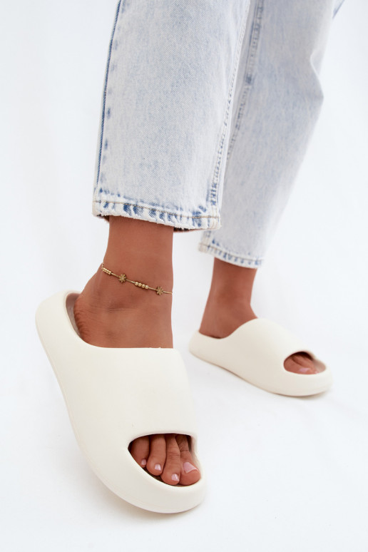 Pantoufles légères Pantoufles pour femmes couleur ivoire Poppelle