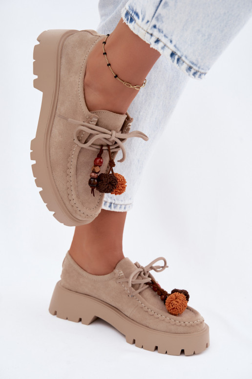 Chaussures avec de beaux détails en daim synthétique sable Melonia