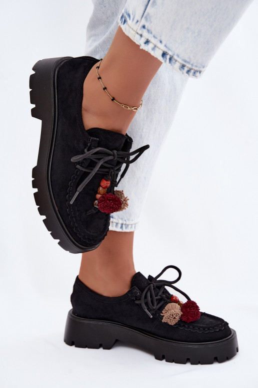 Chaussures avec de beaux détails en daim synthétique noir Melonia