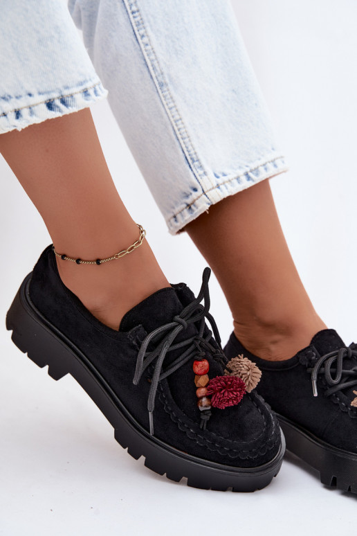Chaussures avec de beaux détails en daim synthétique noir Melonia