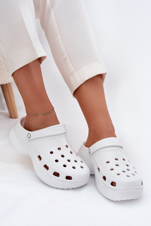 Chaussons pour femmes avec semelles chunky tendance Big Star RR274A119 blanches