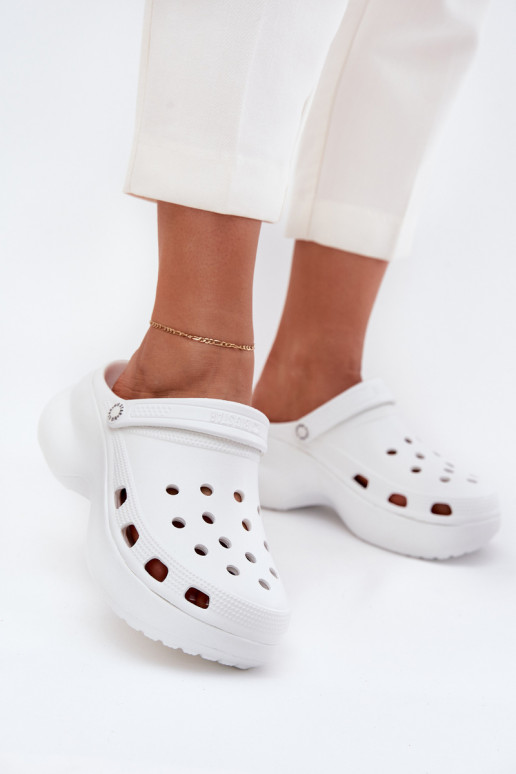 Chaussons pour femmes avec semelles chunky tendance Big Star RR274A119 blanches