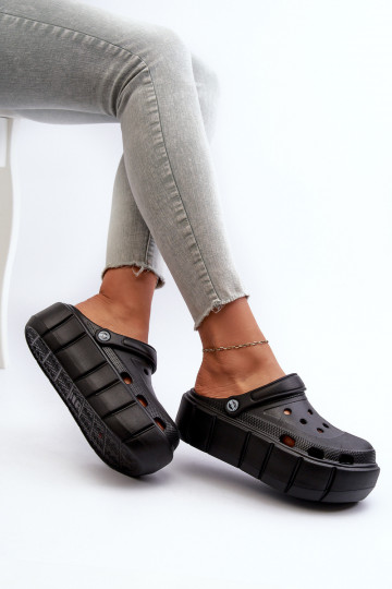 Chaussons légers pour femmes à plateforme en noir Itubia 2