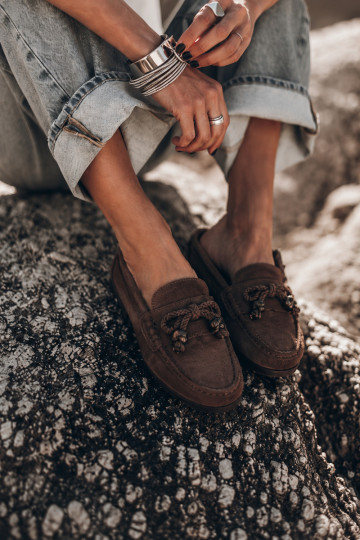 Mocassins pour femmes avec nœuds et franges en daim synthétique couleur chocolat Bluebell
