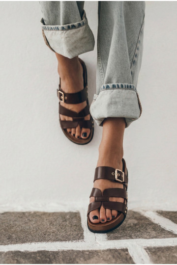 Chaussons pour femmes en cuir synthétique avec boucles brunes Cambria 2