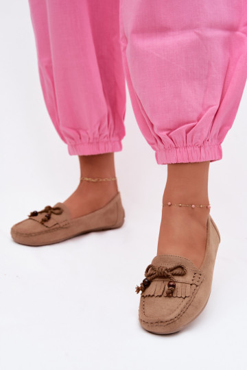 Mocassins plats pour femmes avec nœuds et pompons en daim synthétique couleur sable Bluebell 2