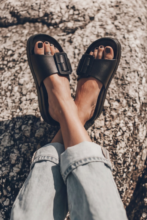 Chaussons noirs pour femmes avec plateforme et boucles Caramel