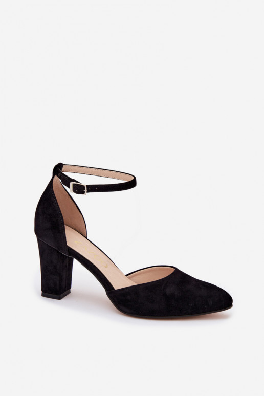 Escarpins noirs avec des brides et des bouts pointus Zazoo 823