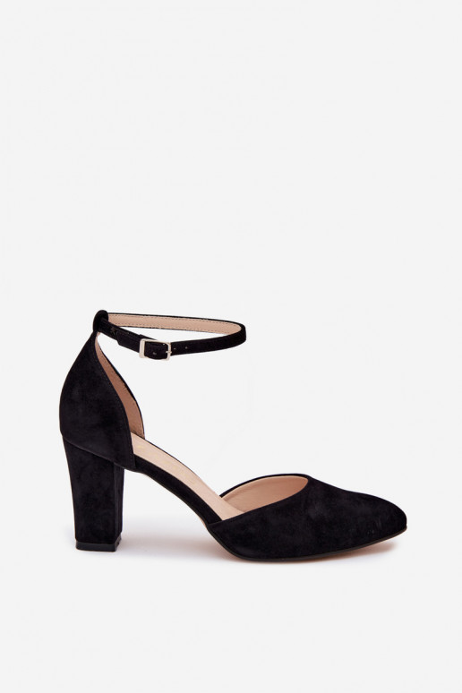 Escarpins noirs avec des brides et des bouts pointus Zazoo 823