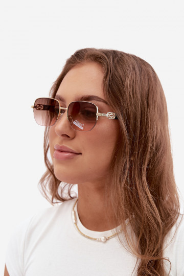 Lunettes de soleil avec monture fine et filtre UV, rose