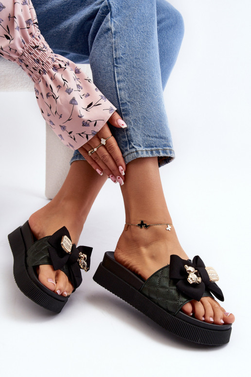 Chaussons noirs pour femmes avec des nœuds et des ours en peluche Katterina