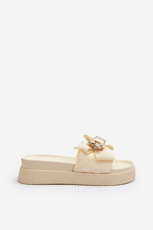 Chaussons beiges pour femmes avec des nœuds et des ours en peluche Katterina