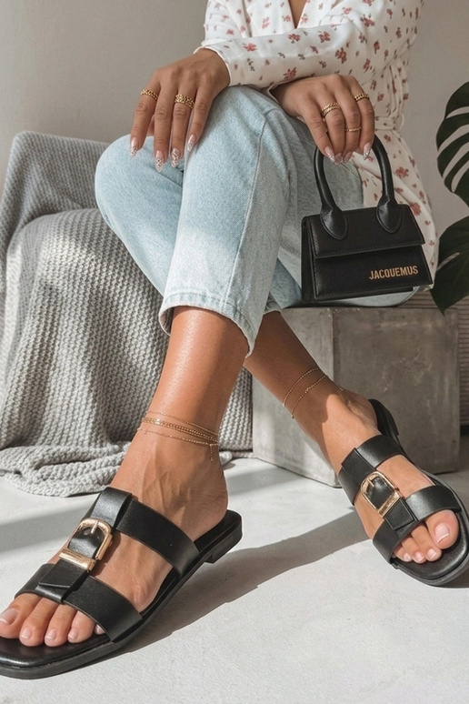 Sabots noirs pour femmes avec boucle décorative Lavinia