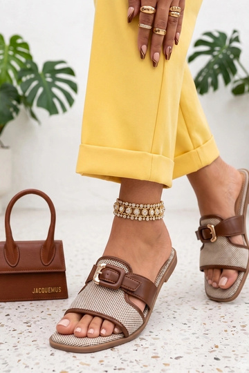 Sabots marron pour femmes avec boucle décorative Isadora 2