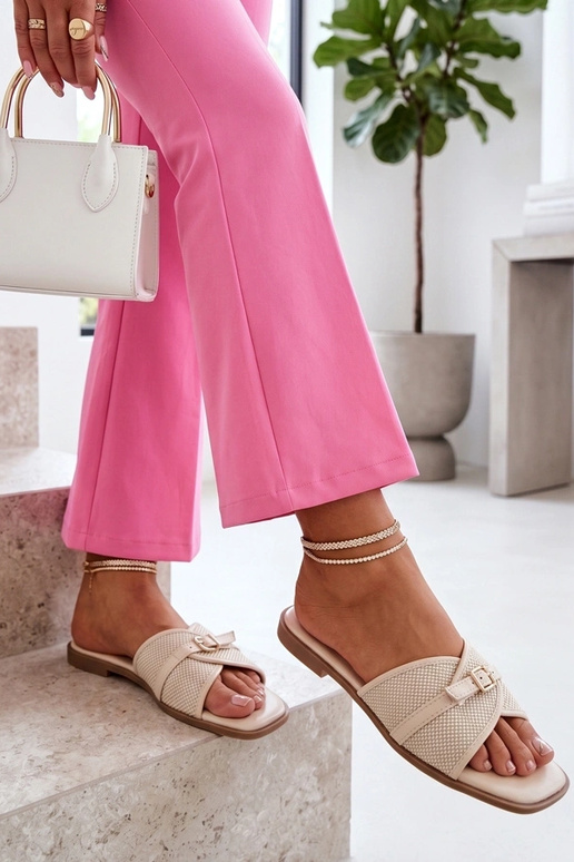Sabots couleur sable pour femmes avec sangle Rosalind