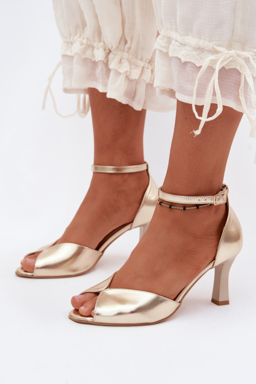 Sandales dorées pour femmes à petit talon Zazoo 1120