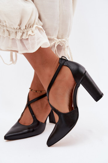 Chaussures noires à talons et brides Zazoo 1053
