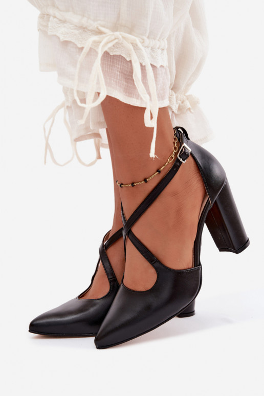 Chaussures noires à talons et brides Zazoo 1053