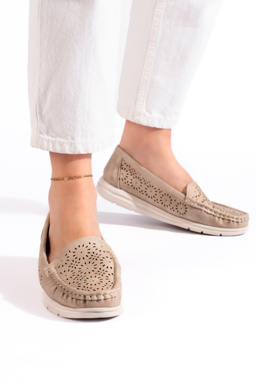 Mocassins perforés beiges pour femmes