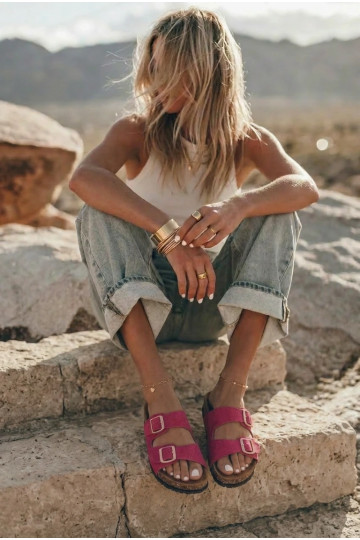 Chaussons pour femmes roses avec boucles Brigid 2