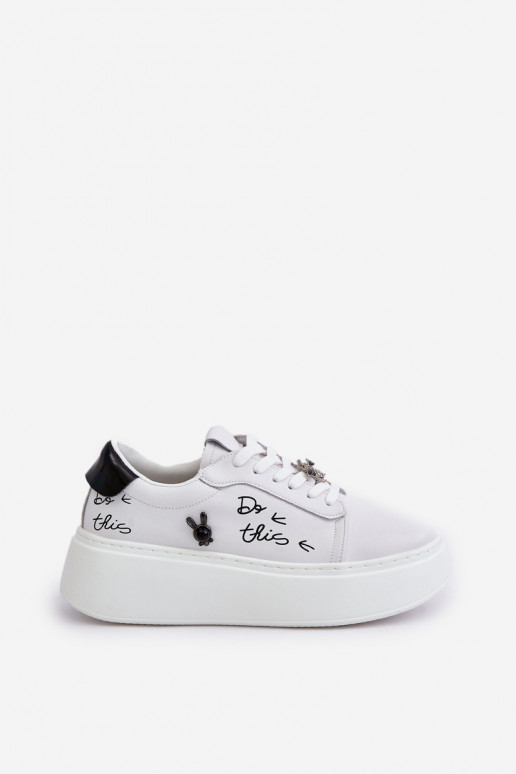 Baskets blanches en simili cuir avec plateforme et badges amovibles Vinceza 89102