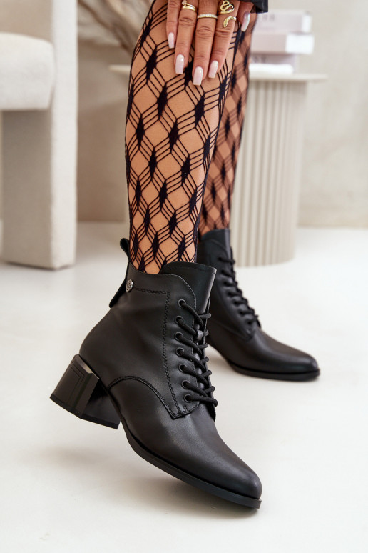 Bottines à lacets pour femmes en cuir naturel, isolées, en noir Vinceza 91110