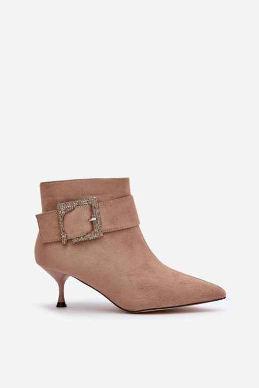 Bottines pour femmes avec des talons fins et des boucles de couleur sable Nirilis