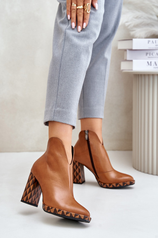 Bottines en cuir marron avec talons Laura Messi 2836