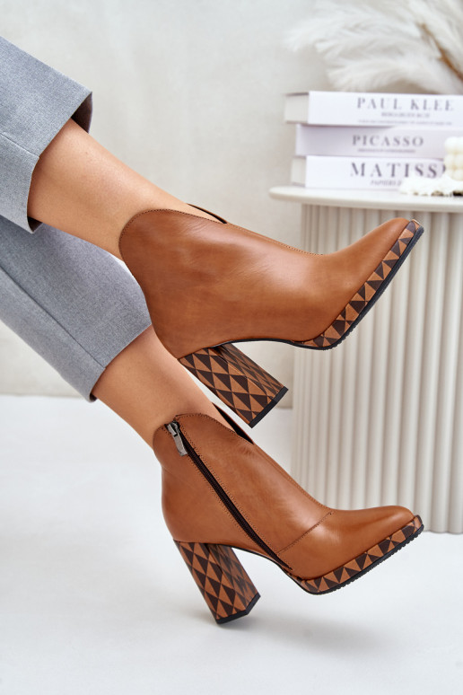 Bottines en cuir marron avec talons Laura Messi 2836