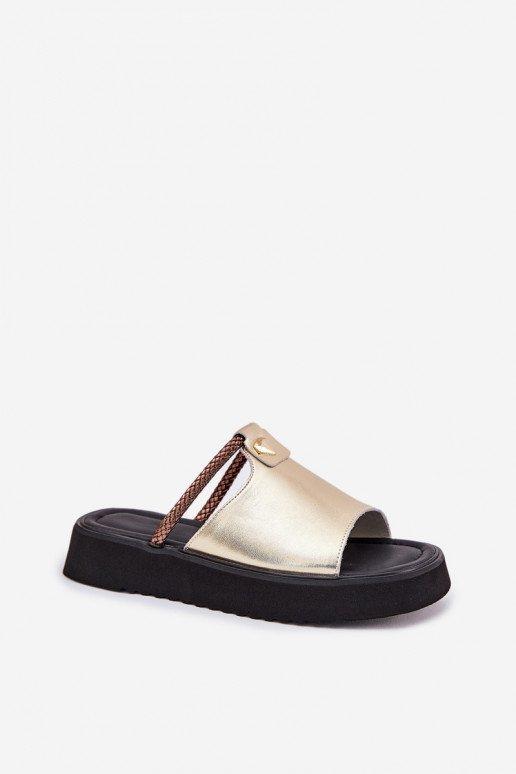 claquettes en cuir pour femmes avec plateforme et talons décorés dorés D&A MK51-475