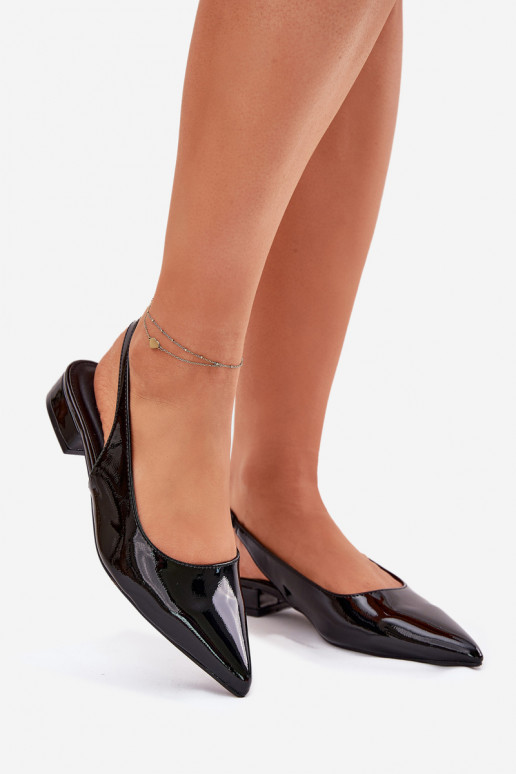 Ballerines vernies à petit talon en noir Testori