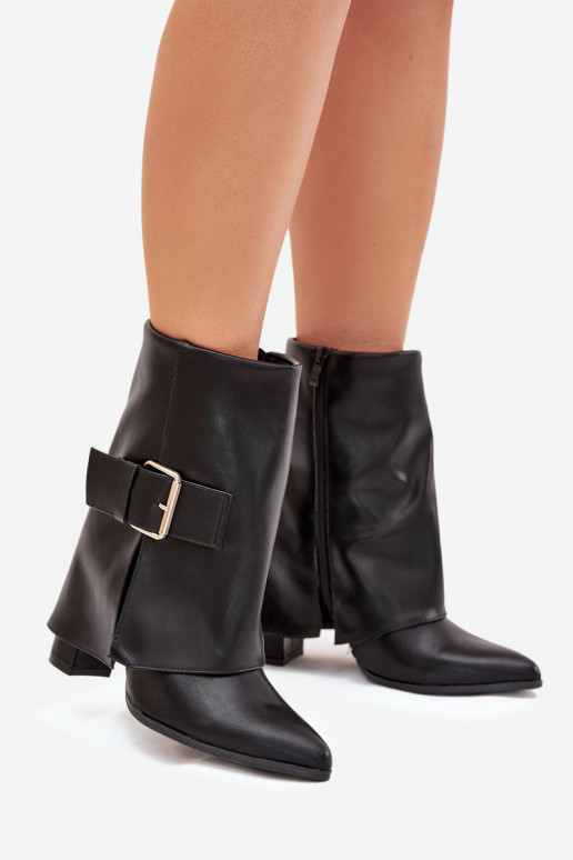 Bottines isolées avec talons et boucle dorée en noir Ylenara