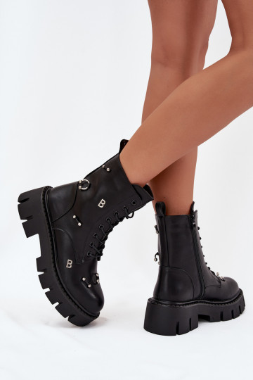 Bottines de travail pour femmes avec de beaux détails isolés en noir Lunea 2