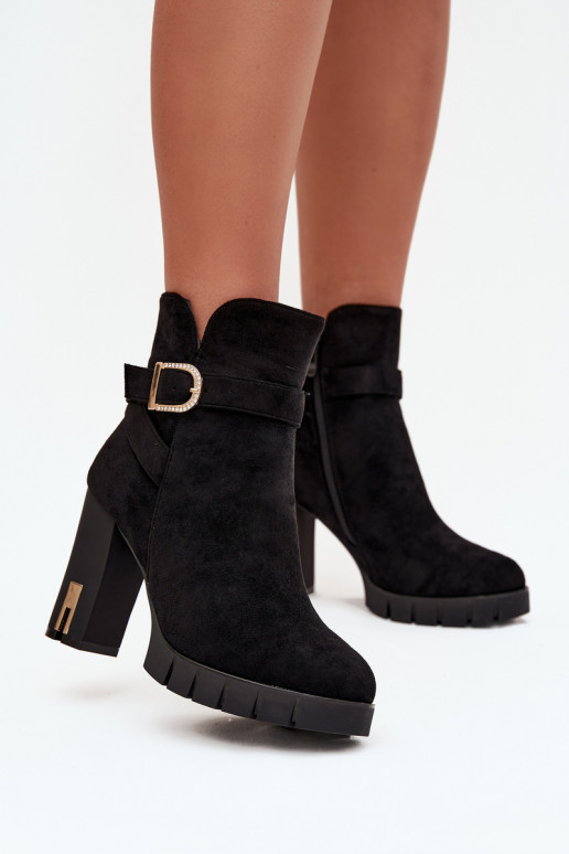 Bottines pour femmes chaudes avec boucles, noires Nolivira