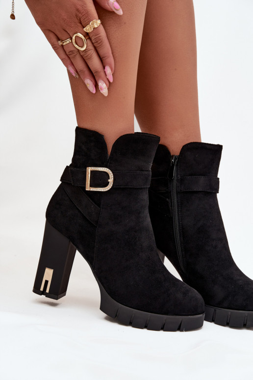 Bottines pour femmes chaudes avec boucles, noires Nolivira