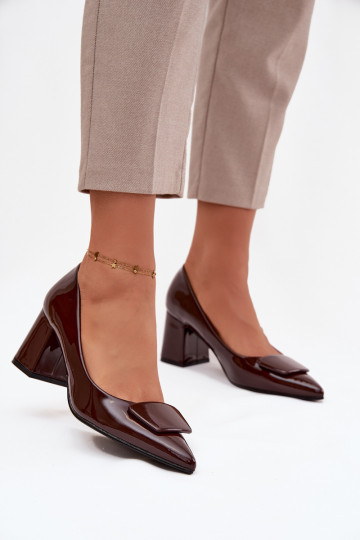 Chaussures effet verni avec talons et ornements CzekoladoĮe Isoline 2