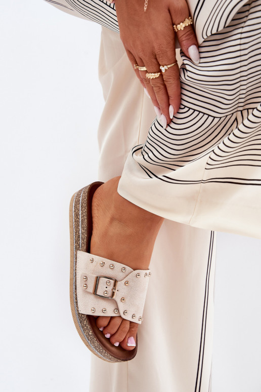 Chaussons pour femmes avec plateforme, boucles et pointes couleur sable Nusithia