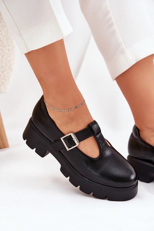 Chaussures pour femmes noires avec boucles sur la plateforme Venda