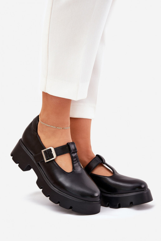Chaussures pour femmes noires avec boucles sur la plateforme Venda