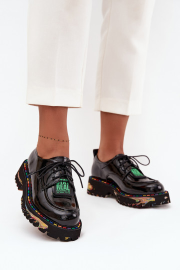 Chaussures pour femmes avec effet verni Artiker 57C0172 en noir 2