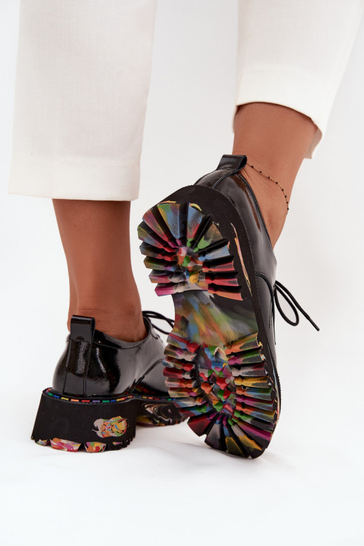 Chaussures pour femmes avec effet verni Artiker 57C0172 en noir