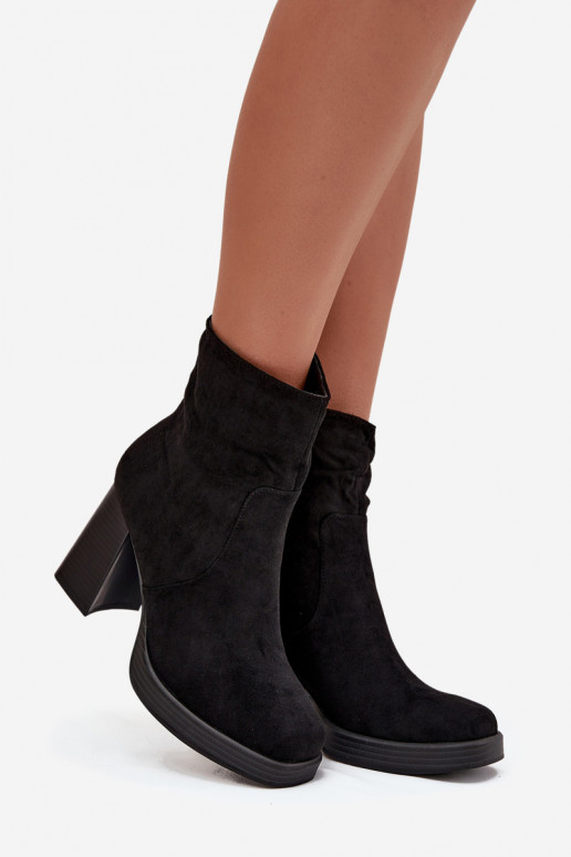 Bottes de cheville pour femmes en noir Pavinne